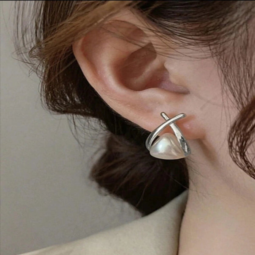 Silver Pearl Earrings