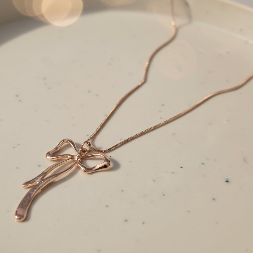 Bow Necklace