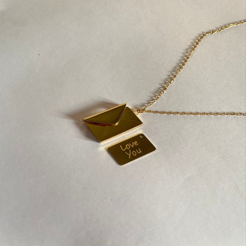 Gold Envelope Locket Necklace – Secret "Love You" Message Pendant